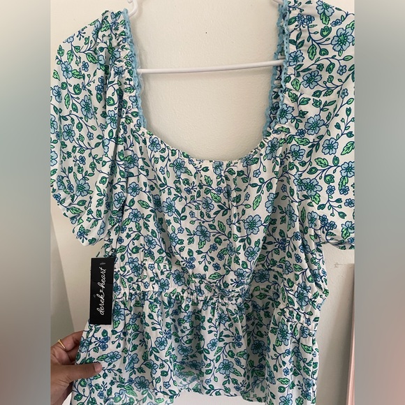 Derek Heart Peplum Top - Picture 3 of 5